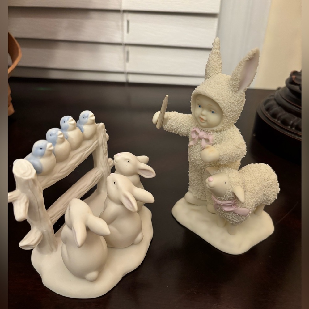 Dept 56 / Snowbunnies Let’s All Sing Like the Birdies Sing 2 pcs